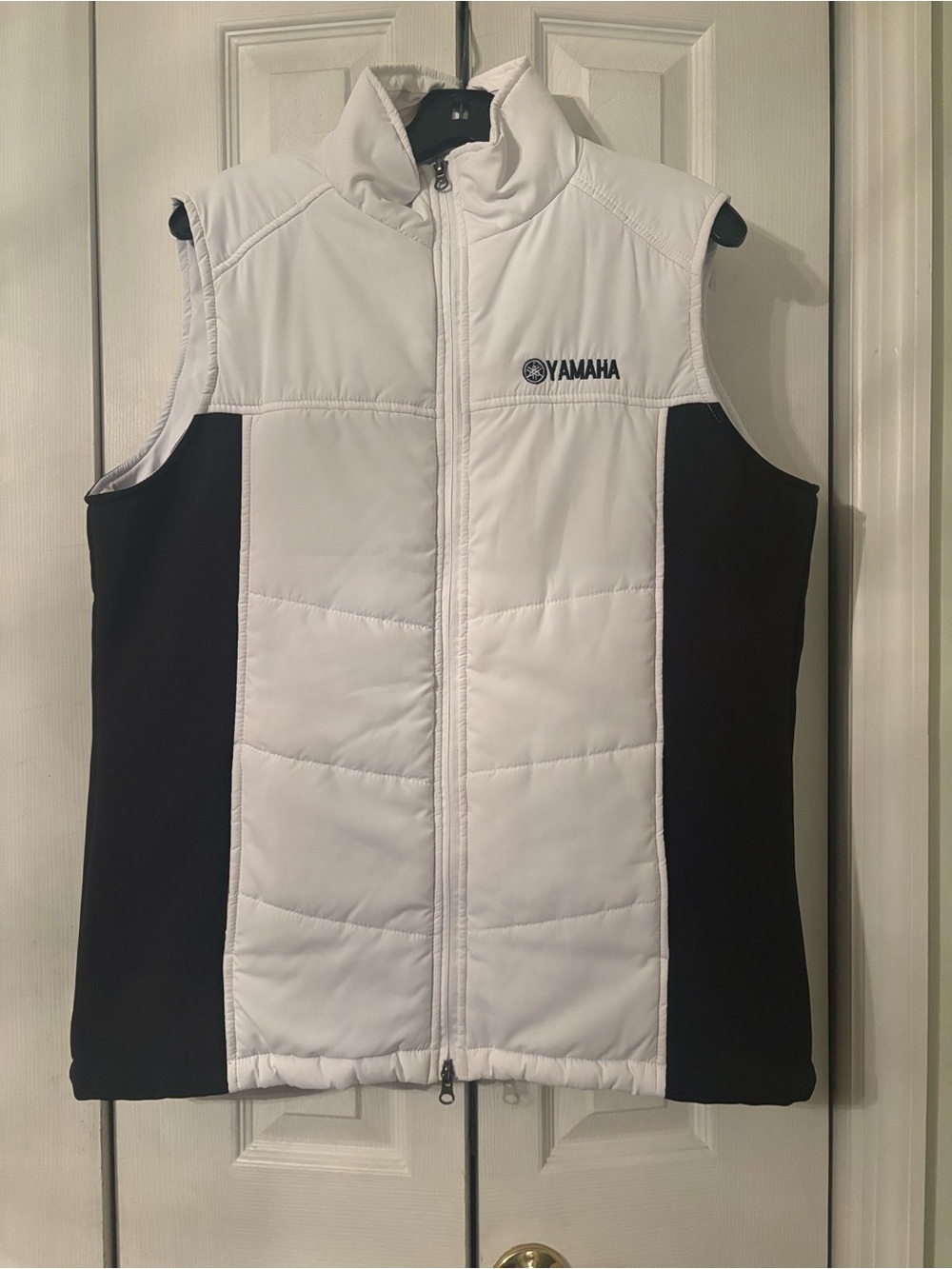 Yamaha White and Black Puffer Vest